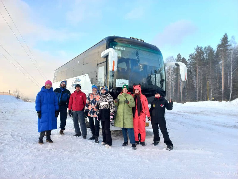 В Свердловской области начал курсировать автобус "Горы Первоуральска" | Первоуральцы поучаствовали в экскурсии "Наследие Демидовых и Строгановых" В Свердловской области начал курсировать автобус "Горы Первоуральска" | Первоуральцы поучаствовали в экскурсии "Наследие Демидовых и Строгановых"