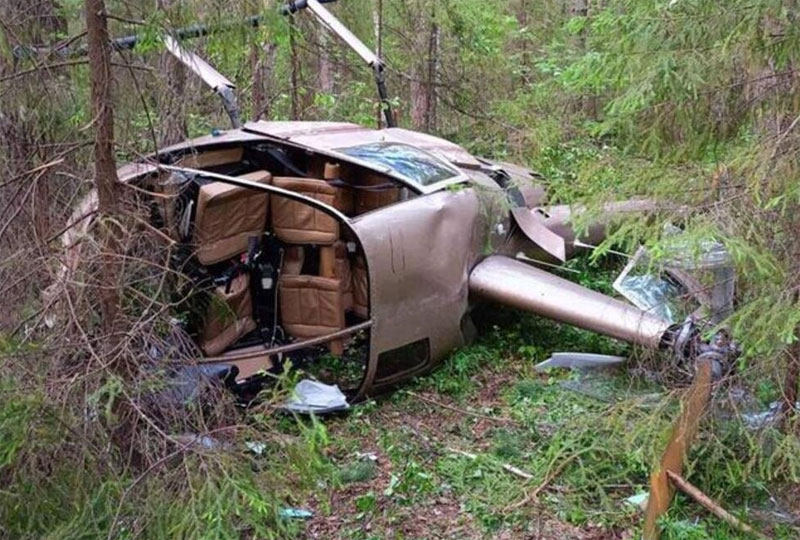 Разбитый вертолёт за миллион: Чистовский выставил на продажу судно после аварии | Виновник крушения Robinson R44 под Первоуральском продаёт разбитый вертолёт