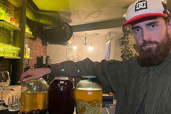 Уральский коммерсант был замечен в скандалах. Рассказываем, что связывает его и Ольгу Бузову