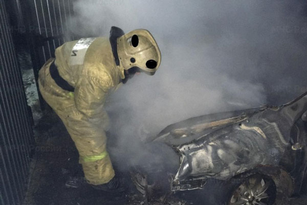 Ночью в Первоуральске сгорел автомобиль "Газель"