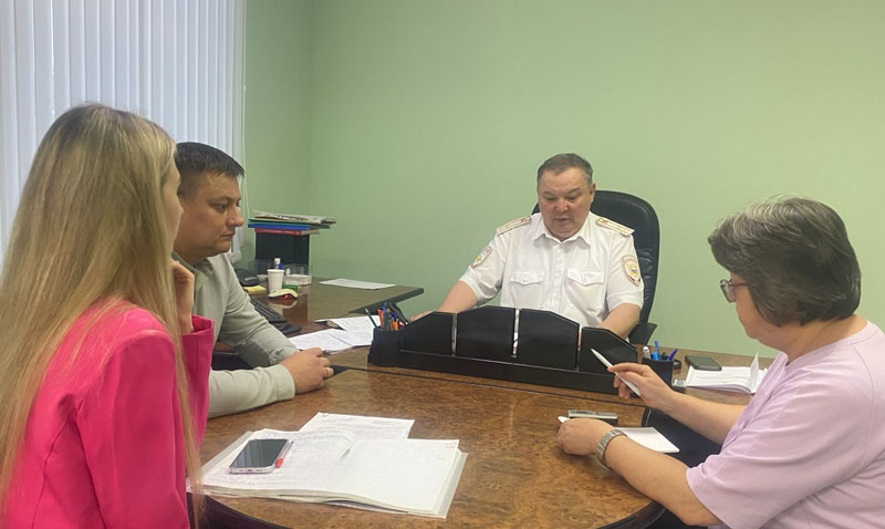 В Первоуральске выросло число мошенничеств с IT-технологиями: 180 случаев за 7 месяцев 2025 года | Мошенники не дремлют: более 90 млн рублей украли у жителей Первоуральска за 7 месяцев В Первоуральске выросло число мошенничеств с IT-технологиями: 180 случаев за 7 месяцев 2025 года | Мошенники не дремлют: более 90 млн рублей украли у жителей Первоуральска за 7 месяцев