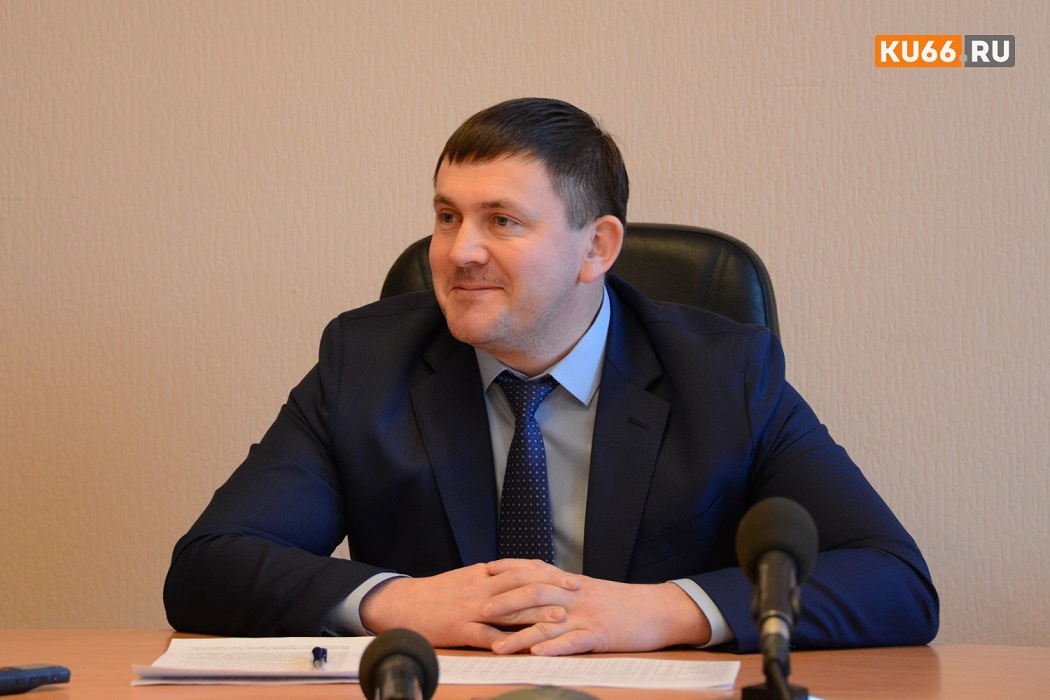 Замгубернатора Шмыков требует помочь огнеборцам в борьбе с крупным пожаром под Первоуральском