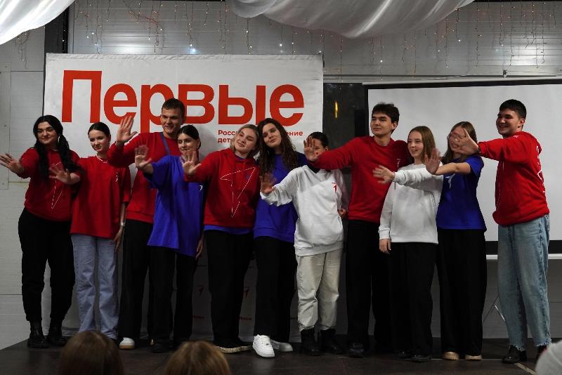 В Первоуральске завершился двухдневный слет Движения Первых | Первоуральские активисты Движения Первых побывали на двухдневном слете В Первоуральске завершился двухдневный слет Движения Первых | Первоуральские активисты Движения Первых побывали на двухдневном слете