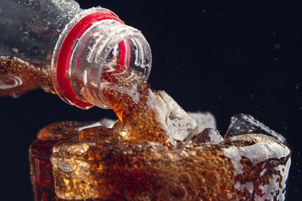 Гастроэнтеролог рассказала о вреде сладкой газировки | Врач Кашух: газировка может привести к диабету и жировой болезни печени