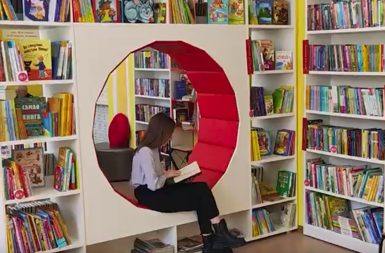 В рамках национального проекта «Культура» в Первоуральске открываются новые пространства | В Первоуральске открылась модельная библиотека № 4 В рамках национального проекта «Культура» в Первоуральске открываются новые пространства | В Первоуральске открылась модельная библиотека № 4