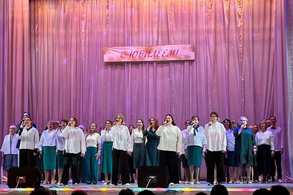 Две школы Первоуральска отмечают юбилей в начале февраля | На Урале две школы отмечают юбилей, одной из них больше ста лет