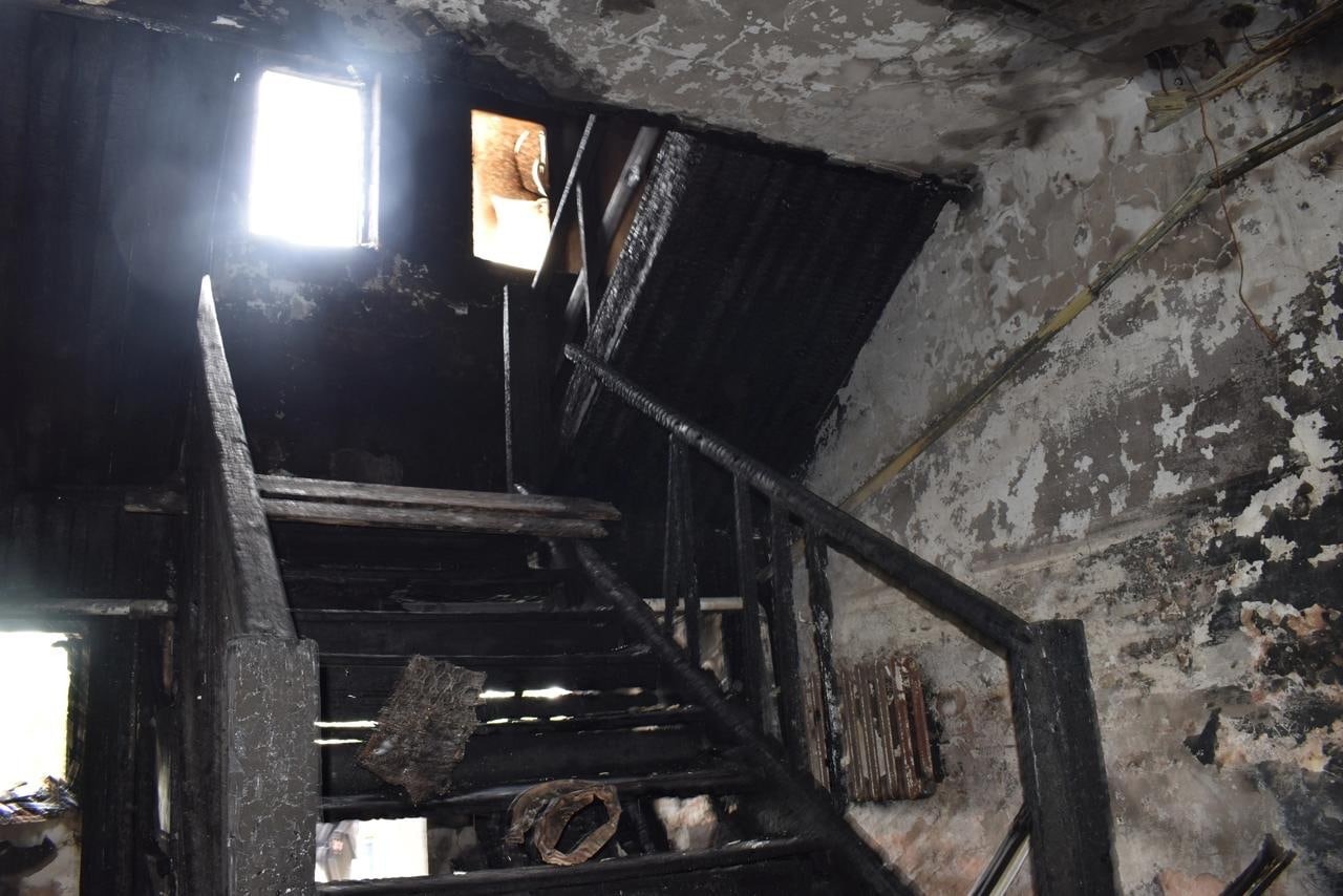 Власти Первоуральска помогают погорельцам из муниципального дома в Талице