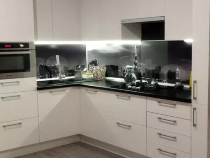 "Ты сам виноват, надо следить за порядком": арендодатель выбросил технику, одежду и семейную икону на 100 тысяч "Ты сам виноват, надо следить за порядком": арендодатель выбросил технику, одежду и семейную икону на 100 тысяч