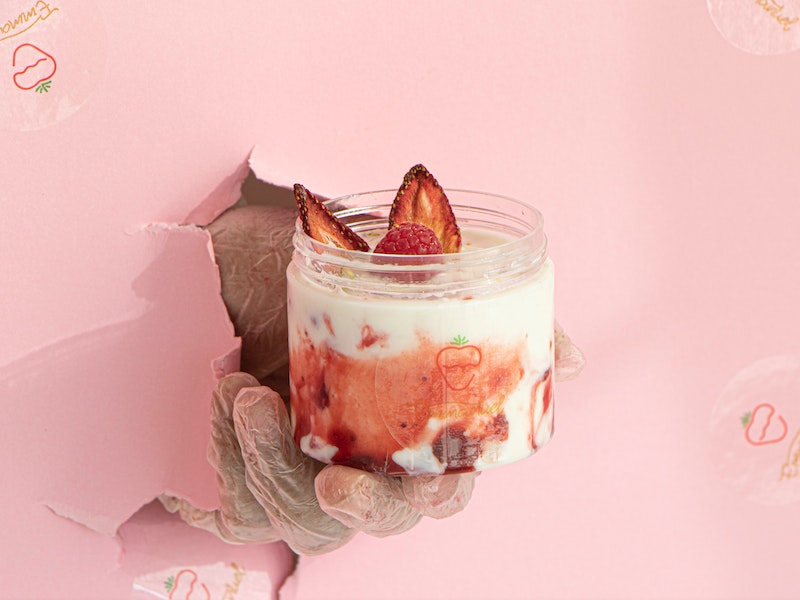 Исследователи с Урала предложили добавлять в йогурт водоросли и листья | Уральские ученые нашли способ улучшить вкус йогурта