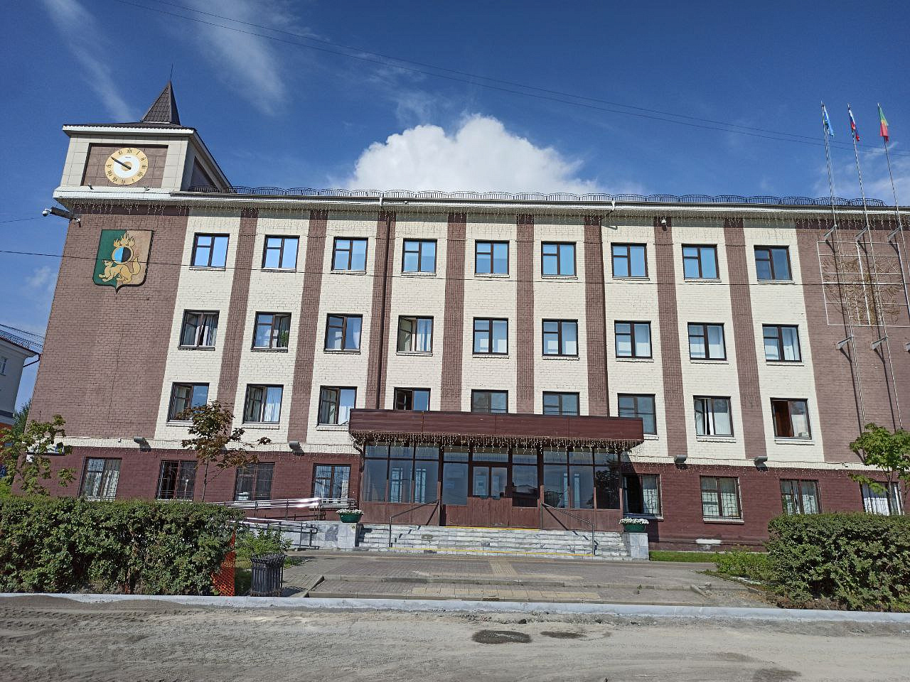 Первоуральцы пожаловались мэру на ржавые заборы Первоуральцы пожаловались мэру на ржавые заборы