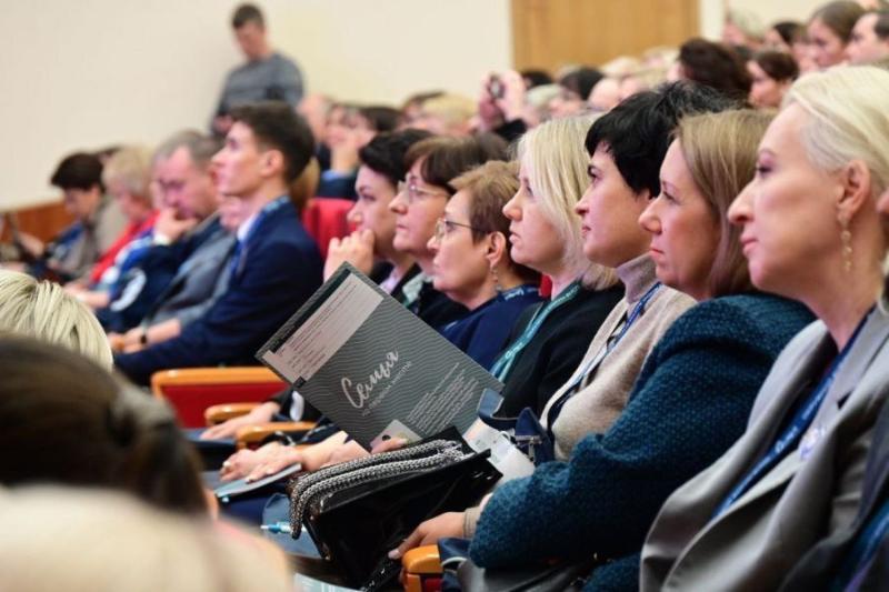 Евгений Куйвашев создал рабочую группу по реализации проекта по предотвращению социального сиротства | В Свердловской области будет реализован проект по профилактике социального сиротства Евгений Куйвашев создал рабочую группу по реализации проекта по предотвращению социального сиротства | В Свердловской области будет реализован проект по профилактике социального сиротства