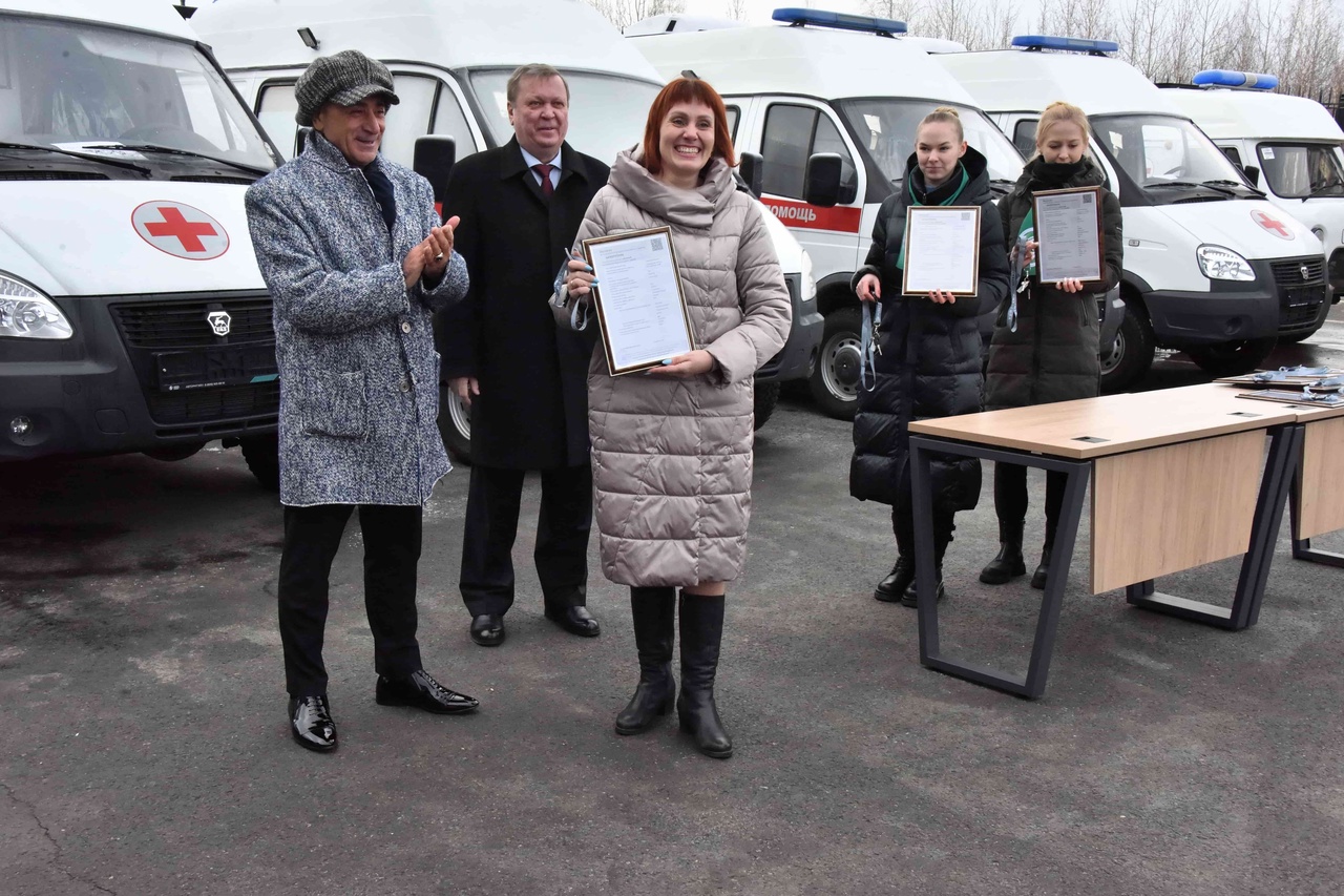 17 новых машин скорой помощи получат больницы Среднего Урала