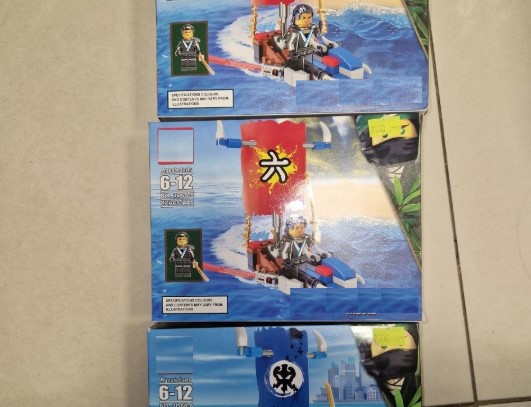 На Урале сотрудники таможни изъяли более 160 контрафактных китайских игрушек | Свердловские таможенники изъяли партию контрафактных игрушек из Китая