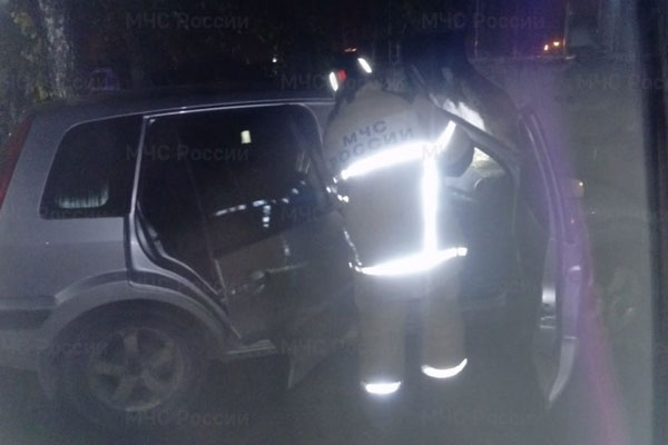 Рано утром в Первоуральске сгорела иномарка