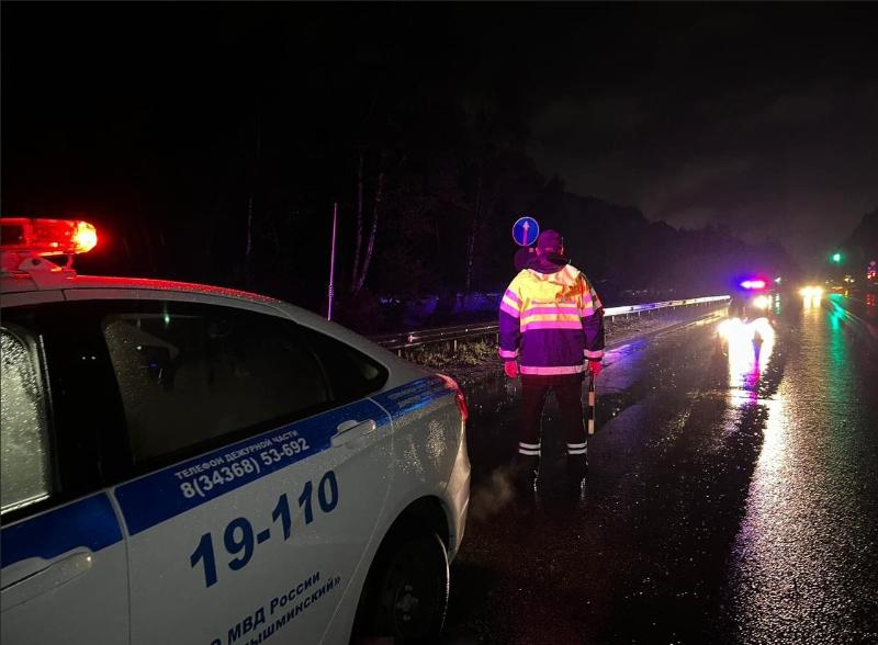 В Свердловской области выясняют обстоятельства смертельного ДТП | На Урале произошло смертельное ДТП