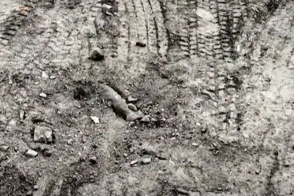 Под Первоуральском энергетики при раскопке теплосетей нашли мину Под Первоуральском энергетики при раскопке теплосетей нашли мину