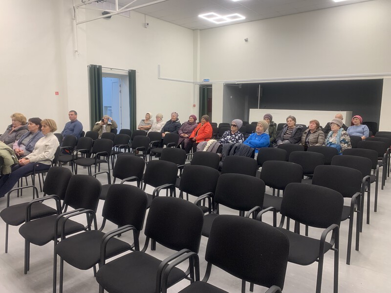 Полиция Первоуральска провела профилактическую беседу с жителями Билимбая и Битимки | Полицейские рассказали жителям Билимбая и Битимки о мошенничестве