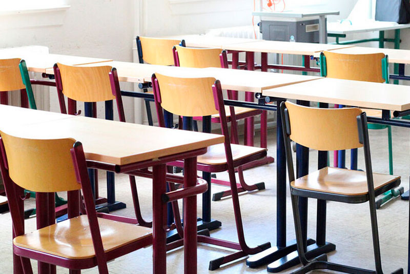 Специалисты УФСБ и екатеринбургские эксперты провели в первоуральской школе антитеррористическую лекцию для подростков | В первоуральской школе №1 эксперты рассказали подросткам о противодействии вербовке