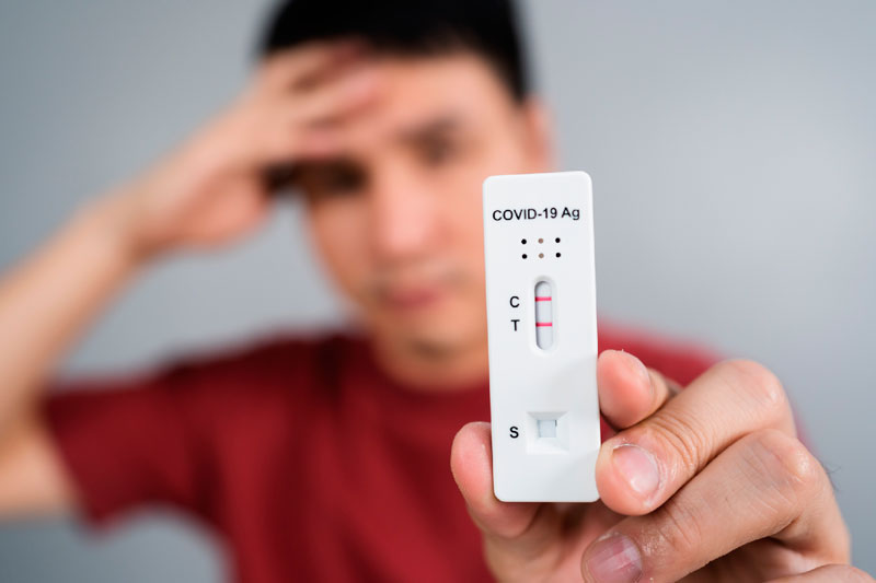 В России заболеваемость COVID-19 выросла почти на треть за неделю | В России снова растет заболеваемость COVID-19