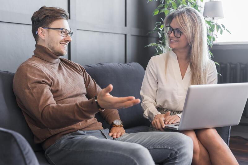 Матерится как сапожник: опрос Superjob показал, от кого можно чаще услышать нецензурную брань | В России провели опрос на тему использования нецензурной лексики