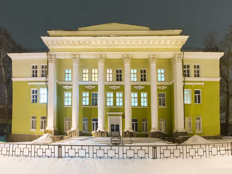 Главный врач Первоуральской больницы рассказал депутатам о достижениях в медучреждении | Достижения и перспективы: главный врач Первоуральской больницы докладывает депутатам