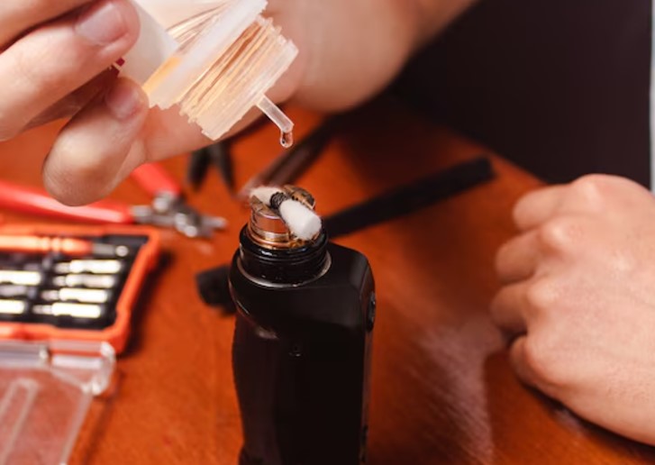 В России ужесточат наказания за продажу вейпов детям | В Госдуме планируют ужесточить наказания за продажу детям вейпов