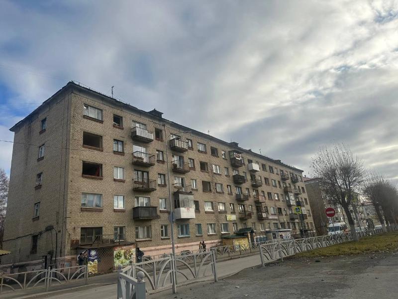 В Первоуральске снесут общежитие на Ватутина | В Думе Первоуральска приняли решение снести дом на Ватутина