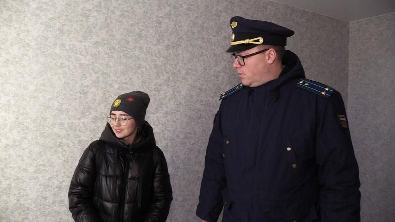 В Свердловской области 14 сиротам предоставили новое жилье | На Урале прокуратура добилась получения жилья 14 сиротам