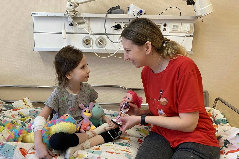 Свердловские врачи удалили гигантскую опухоль у 5-летней девочки | На Урале врачи удалили гигантскую опухоль у 5-летней девочки