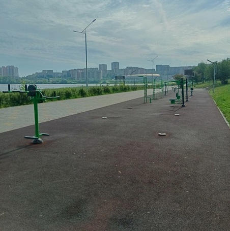 Первоуральцы жалуются на пропажу тренажёров с набережной Первоуральцы жалуются на пропажу тренажёров с набережной