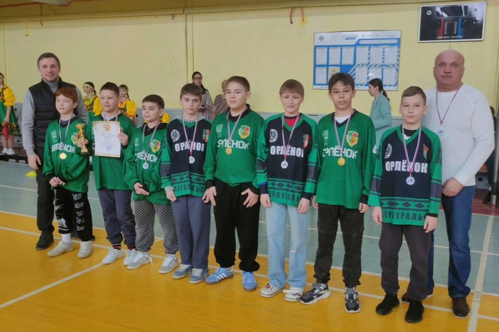 В Первоуральске подвели итоги турнира «Плетеный мяч»  | На Урале дворовые клубы боролись за победу в турнире