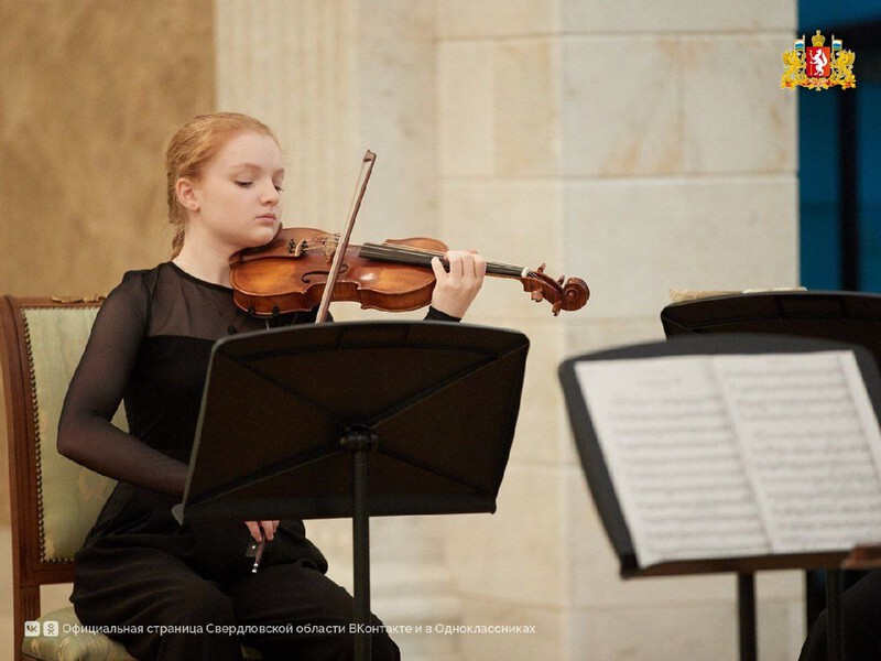Свердловские преподаватели и ученики школ искусств получили губернаторские премии | В Свердловской области 20 учащихся и 7 педагогов получили губернаторскую премию Свердловские преподаватели и ученики школ искусств получили губернаторские премии | В Свердловской области 20 учащихся и 7 педагогов получили губернаторскую премию