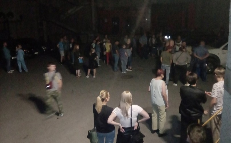 В ТЦ «Строитель» в Первоуральске произошел пожар