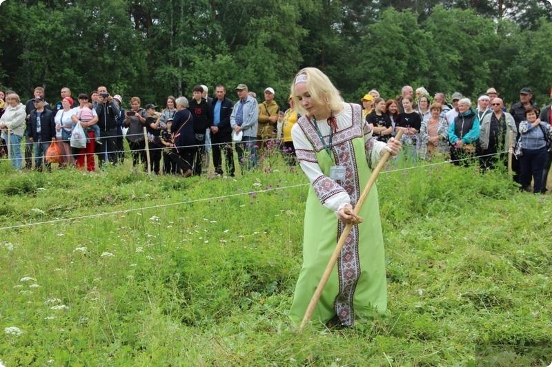 Уральский «Турнир косарей» взял главный приз на конкурсе туристических мероприятий | Фестиваль из поселка в Свердловской области выиграл всероссийский конкурс