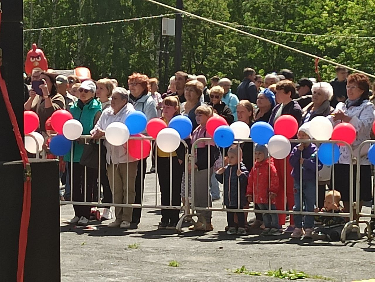 В Первоуральске ведущая концерта «Я люблю тебя, Россия!» попалась на исторической ошибке В Первоуральске ведущая концерта «Я люблю тебя, Россия!» попалась на исторической ошибке