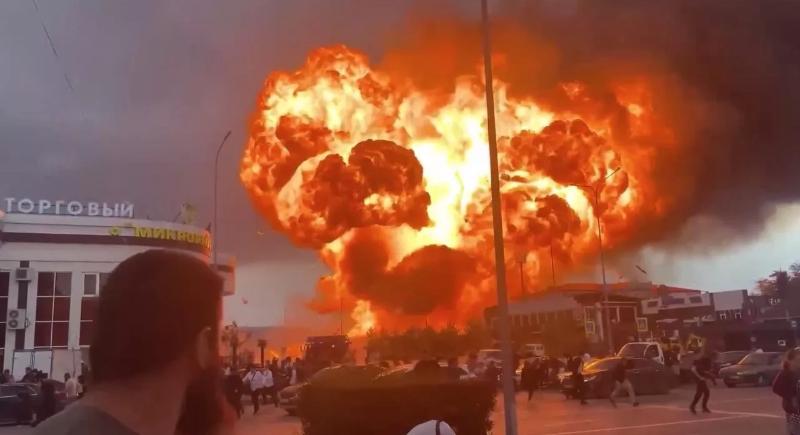 Житель Свердловской области погиб при взрыве в Грозном | Свердловчанин погиб при взрыве на АЗС в Грозном