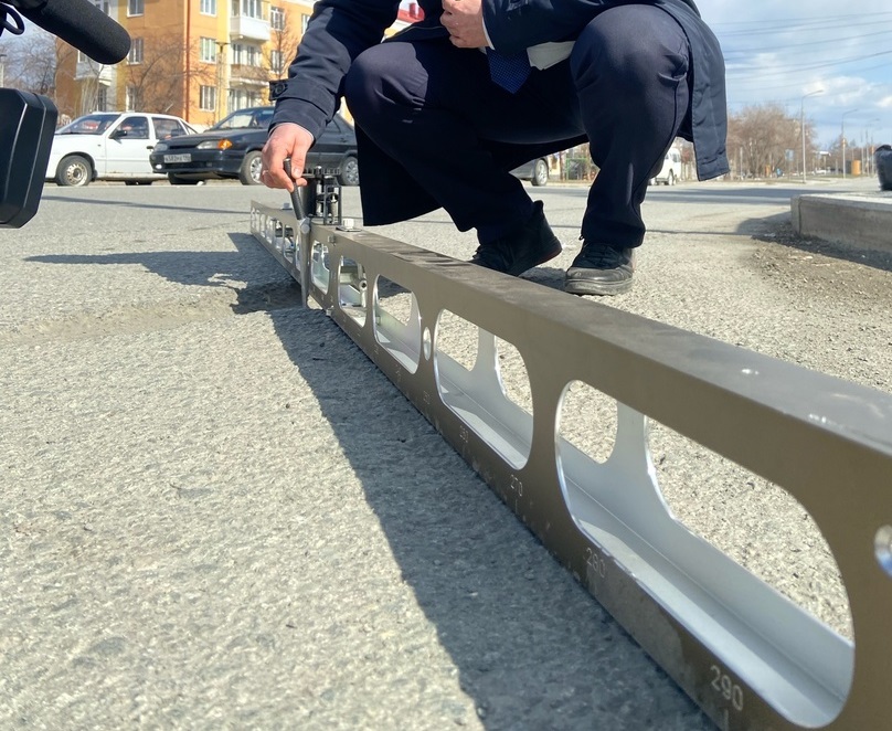 В Первоуральске на новой дороге меньше чем за год появились неровности