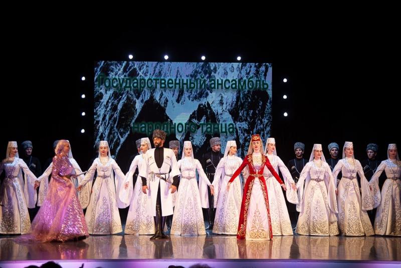 В Первоуральске прошел концерт ко Дню пенсионера | В Свердловской области организовали праздник ко Дню пенсионера