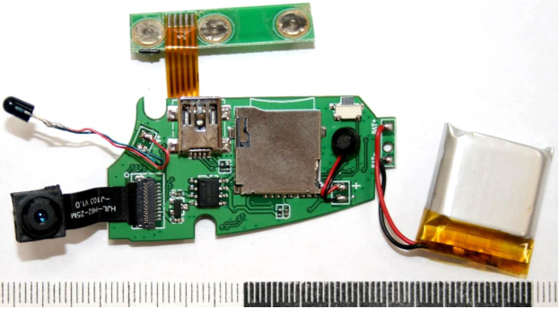 Уральские таможенники нашли в посылке шпионское оборудование | В Свердловской области таможенники обнаружили шпионское оборудование