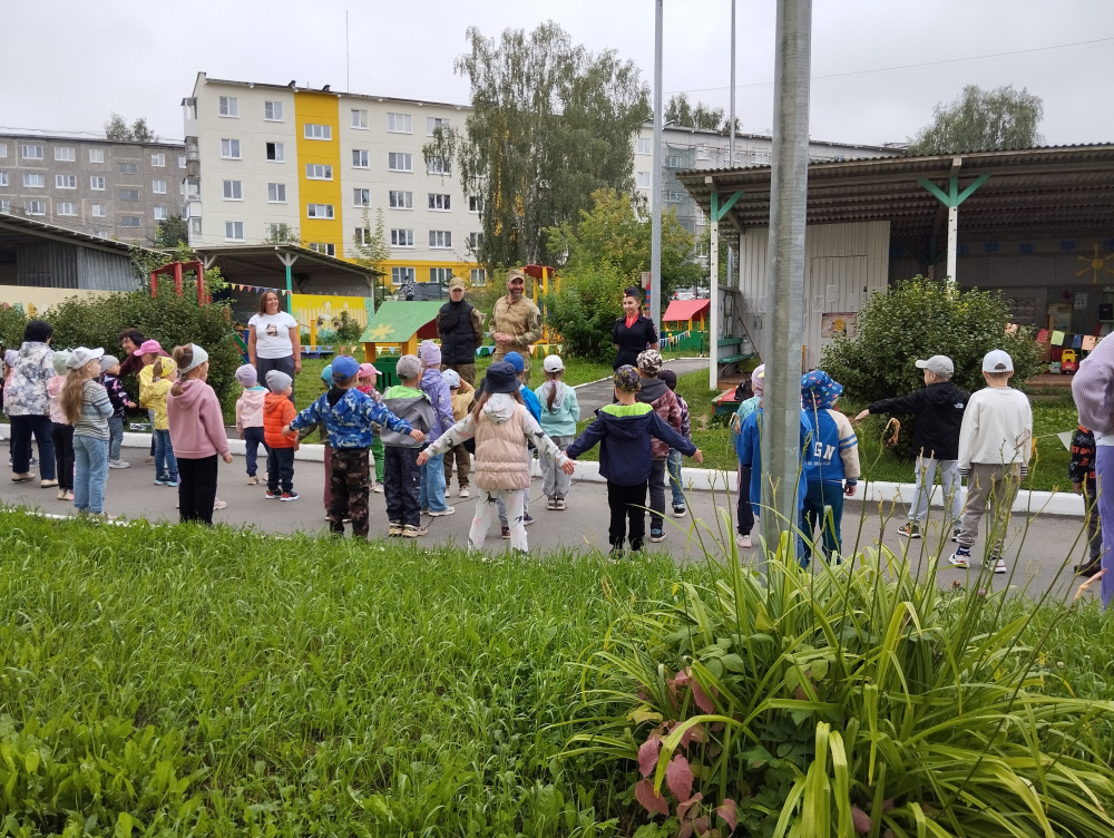 В Первоуральске провели всероссийскую акцию в преддверии Дня физкультурника | На Урале провели ежегодную акцию для привлечения детей к спорту