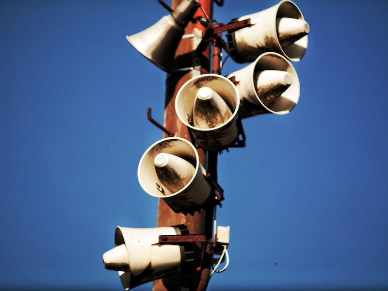 Первоуральцы услышат звуки сирен и громкоговорителей 5 марта | На Урале 5 марта пройдет плановая проверка систем оповещения