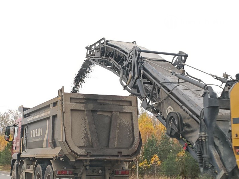 На Пермском тракте всё стоит: 4-километровая пробка из-за дорожных работ | На Пермском тракте в сторону Ревды образовалась пробка из-за ремонта дороги На Пермском тракте всё стоит: 4-километровая пробка из-за дорожных работ | На Пермском тракте в сторону Ревды образовалась пробка из-за ремонта дороги