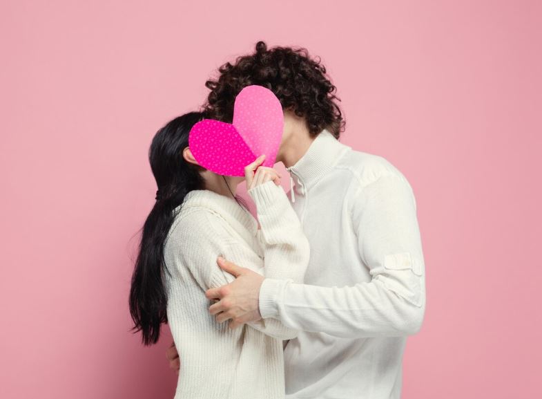 Биохимия любви: ученые Пироговского университета рассказали, как появляется влюбленность | Ученые Пироговского университета раскрыли секреты влюбленности