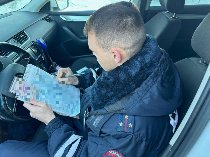 В Первоуральске выявили нарушения правил перевозки детей во время рейда ГИБДД | Первоуральских водителей проверили в ходе рейда ГАИ В Первоуральске выявили нарушения правил перевозки детей во время рейда ГИБДД | Первоуральских водителей проверили в ходе рейда ГАИ