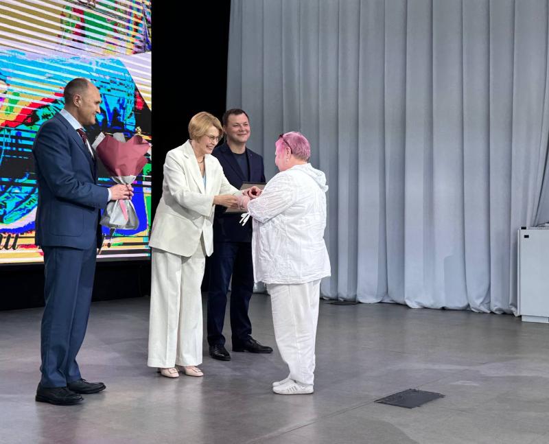 В Первоуральске наградили врачей и медсестер в преддверии Дня медика | В Первоуральске отпраздновали День медика В Первоуральске наградили врачей и медсестер в преддверии Дня медика | В Первоуральске отпраздновали День медика