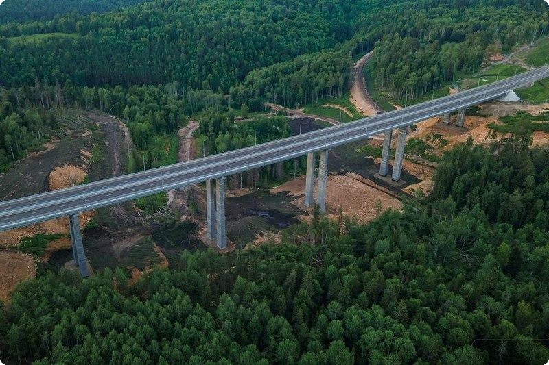 Из Екатеринбурга в Москву в 2 раза быстрее: в Свердловской области открыли движение на участке трассы М-12 | Президент РФ Путин принял участие в запуске движения по скоростному участку трассы М-12 на Урале