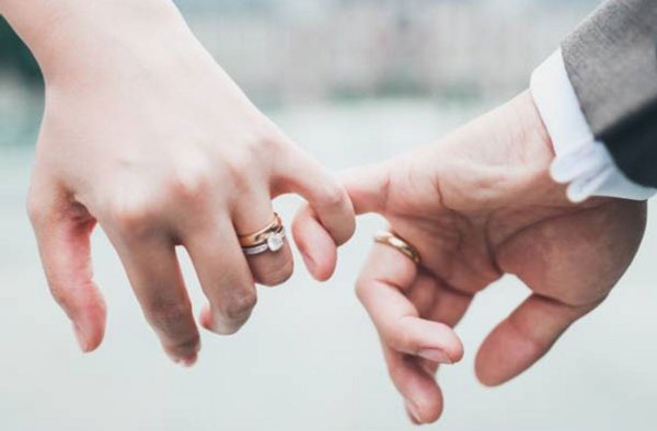 На Урале школьница подарила друзьям секс на 23 февраля На Урале школьница подарила друзьям секс на 23 февраля