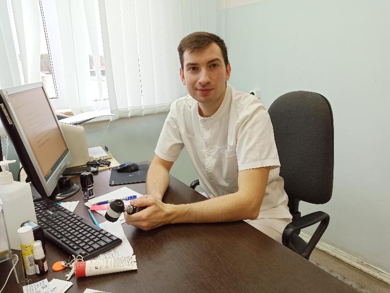 Опасные ласки: свердловский врач рассказал, почему гладить бездомных кошек может стоить здоровья | Врач из Свердловской области предупредил о рисках заражения лишаем от бродячих животных