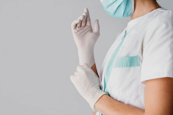 Кому в Свердловской области предлагают зарплату более 150 тысяч рублей: в списке врачи и инженеры  | На Урале ищут врача анестезиолога-реаниматолога с зарплатой более 180 тысяч рублей 