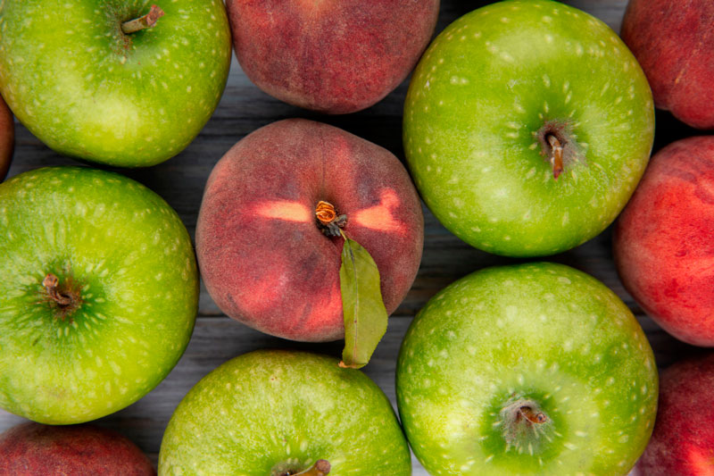 Эксперт рассказала, как сделать печеные яблоки полезнее | Биолог Лялина рассказала о пользе печеных яблок